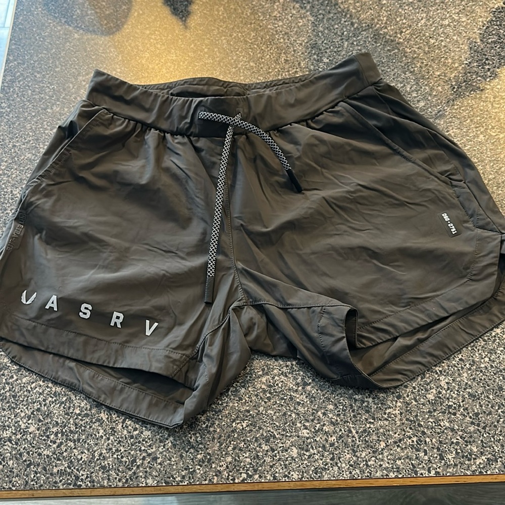 MENS MEDIUM ASRV DSG-0751. WORN ONCE. ***LIKE NEW***